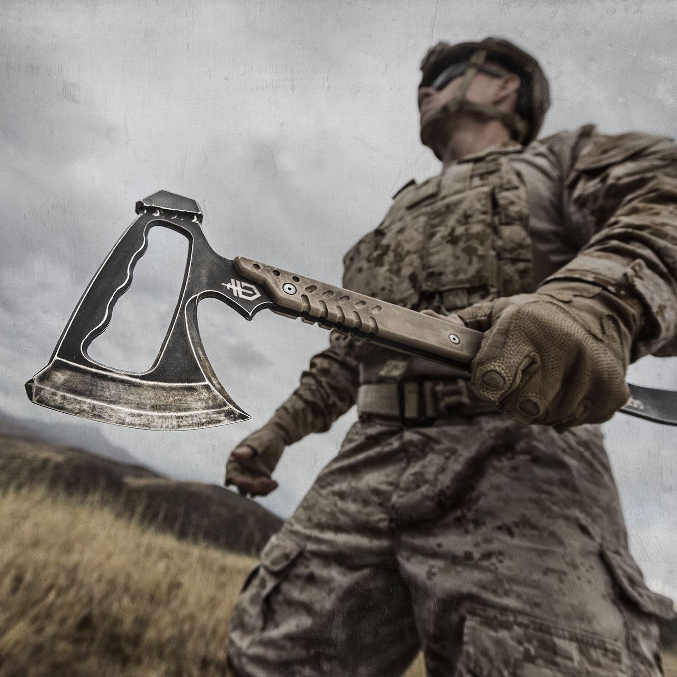 gerber-downrange-tomahawk-hacha-t-ctica-con-cabeza-de-acero-420hc-y-mango-g-10 image 4