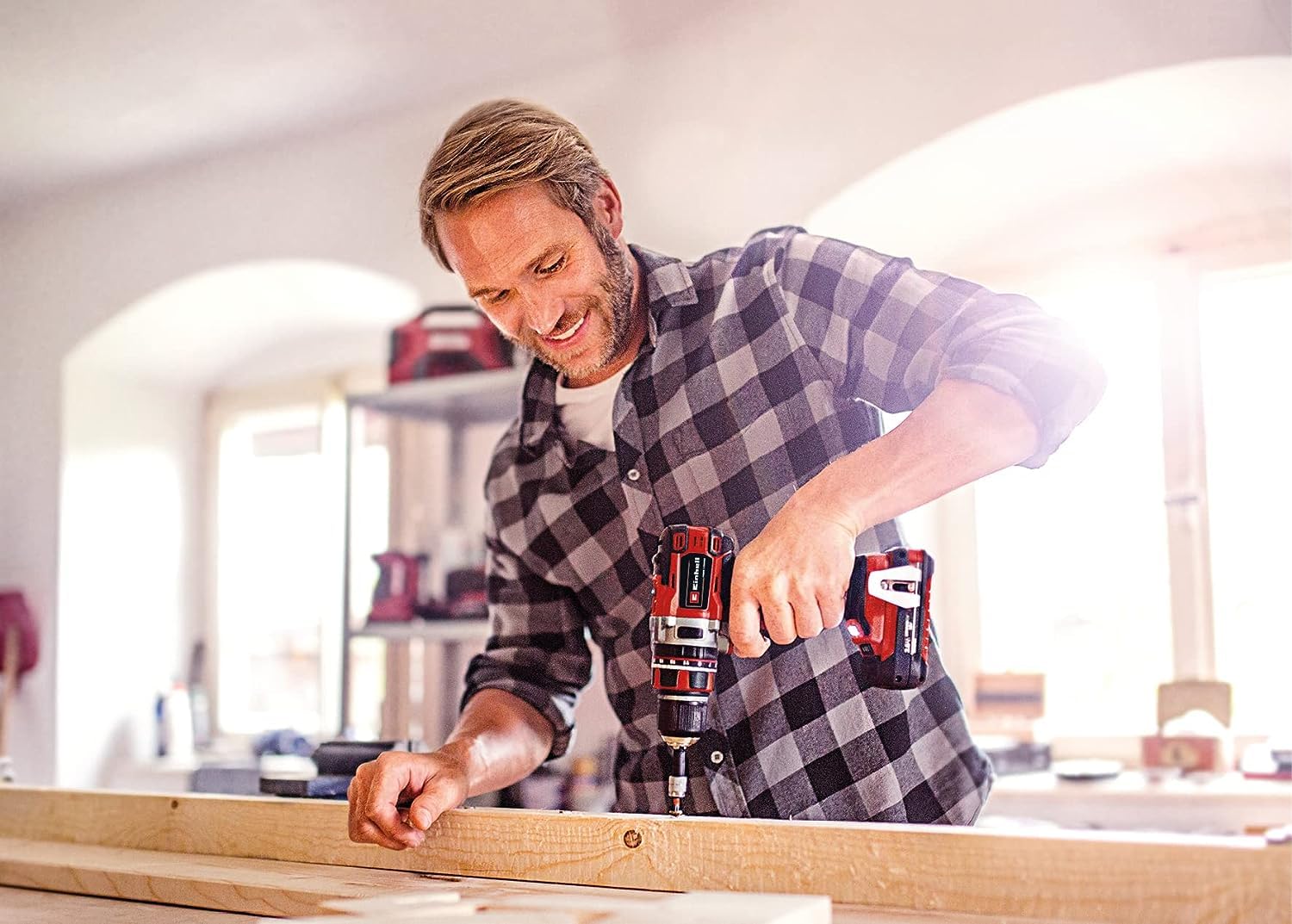 einhell-taladro-percutor-atornillador-te-cd-18-50-li-i-bl-18v-brushless-2x2-0ah- image 4