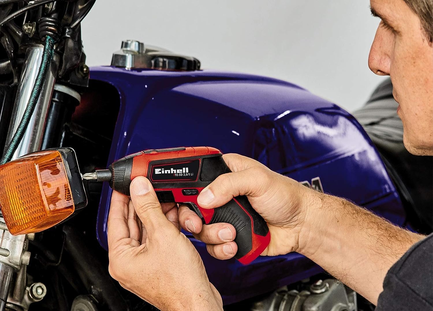 einhell-atornillador-de-precisi-n-te-sd-3-6-1-li-3-6v-4-5nm-usb-incluye-10-punta image 2
