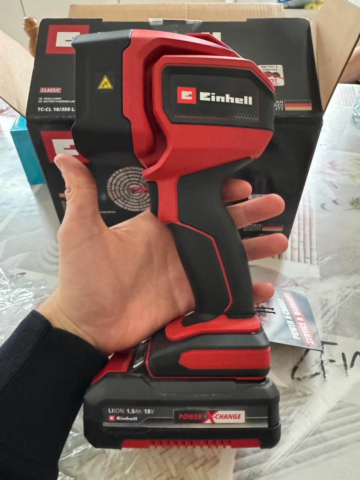 Buena linterna para el taller