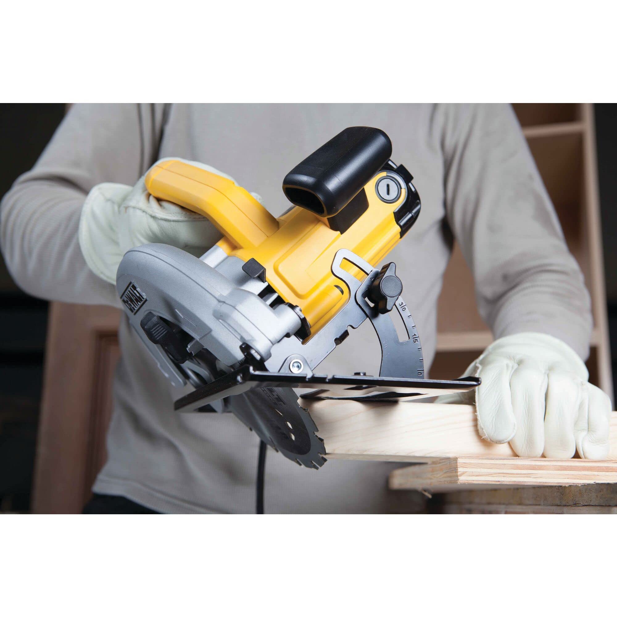 dewalt-dwe560-qs-sierra-circular-1350w-disco-184mm-profundidad-65mm-compacta-y-l image 7