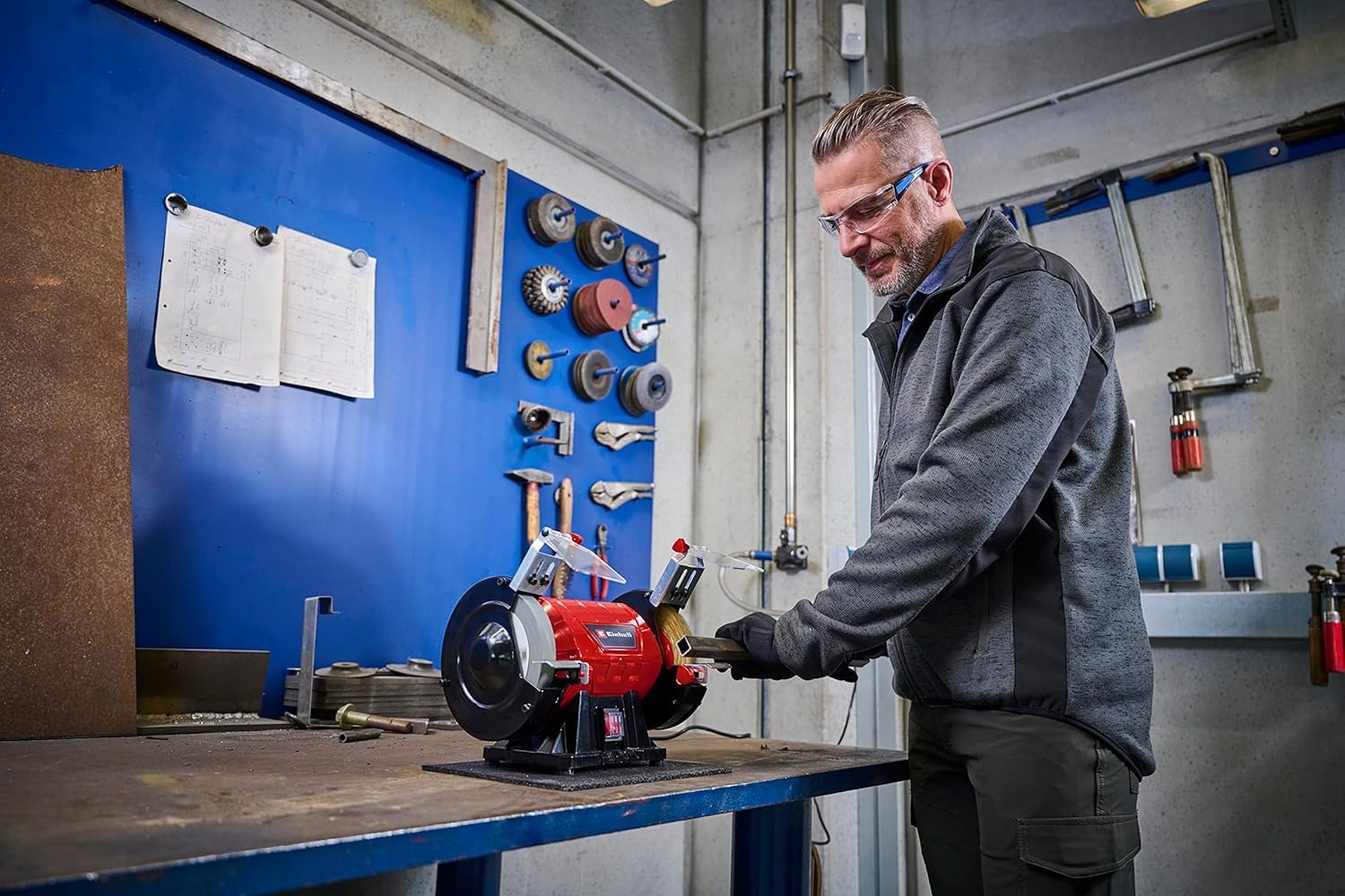 einhell-esmeriladora-combinada-tc-bg-150-b-350w-discos-150mm image 3