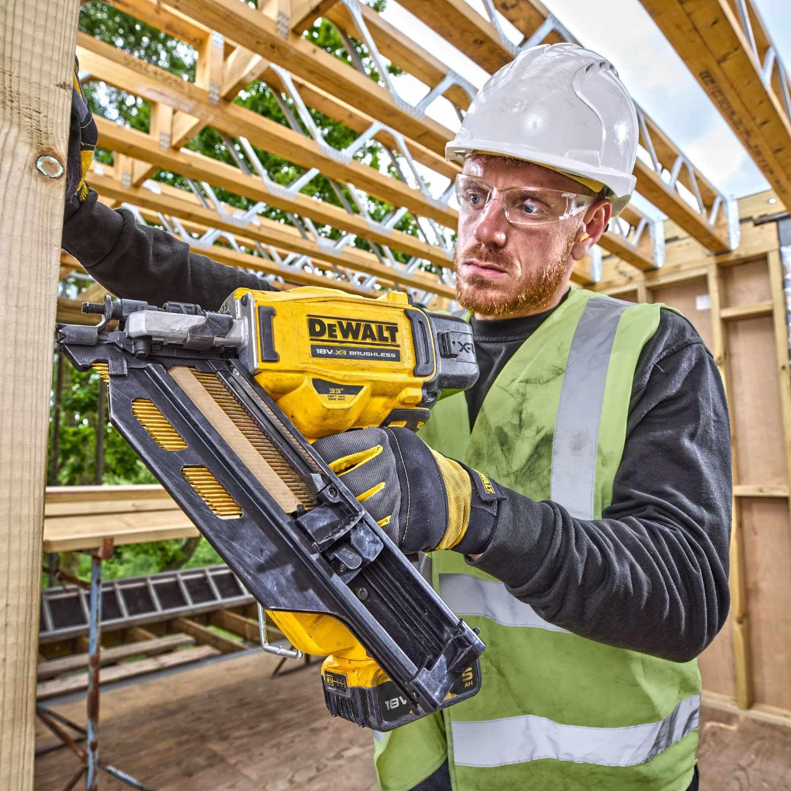 dewalt-dcn930n-xj-clavadora-de-estructuras-sin-escobillas-xr-18v-solo-herramient image 3