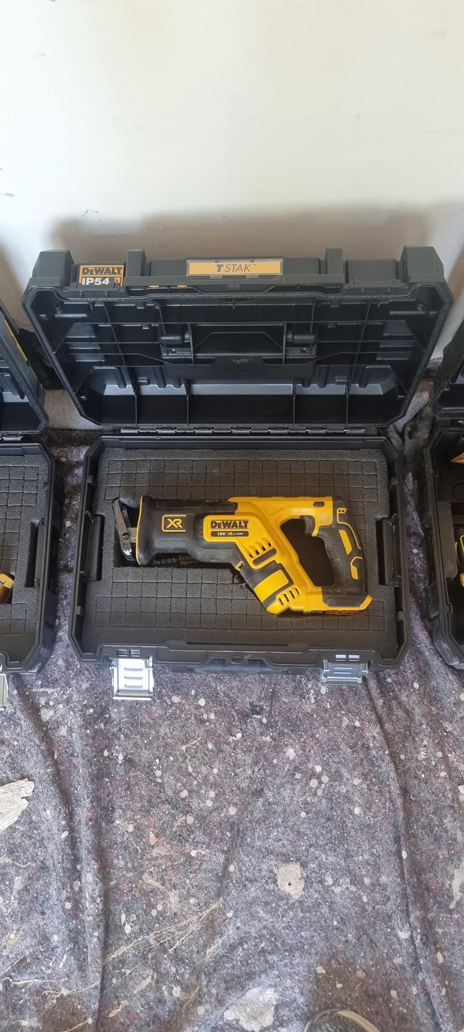 Buena caja, algo cara