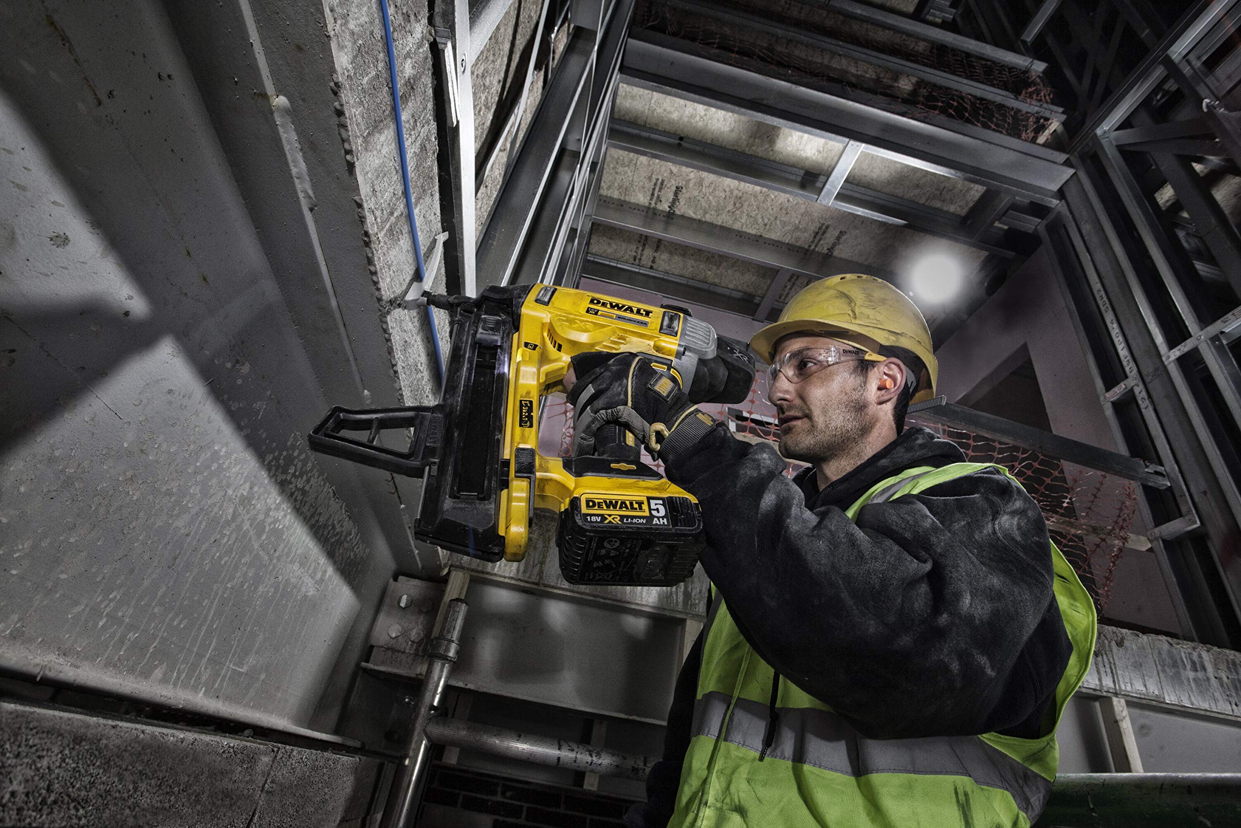 dewalt-dcn890p2-qw-clavadora-de-hormig-n-sin-escobillas-xr-18v-con-2-bater-as-5a image 8