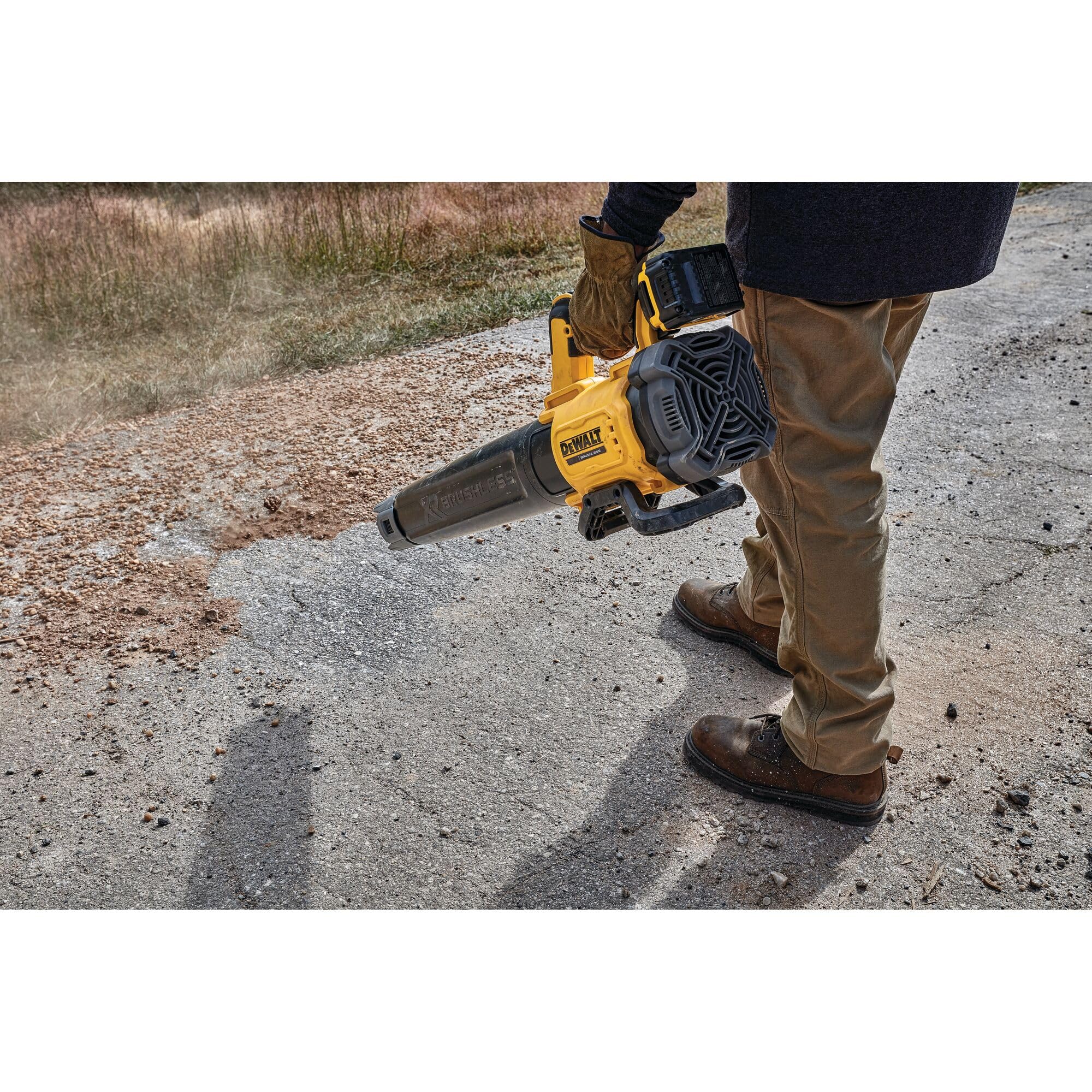 soplador-sin-escobillas-dewalt-18v-xr-dcmbl562n-xj-200-km-h-450-cfm image 4