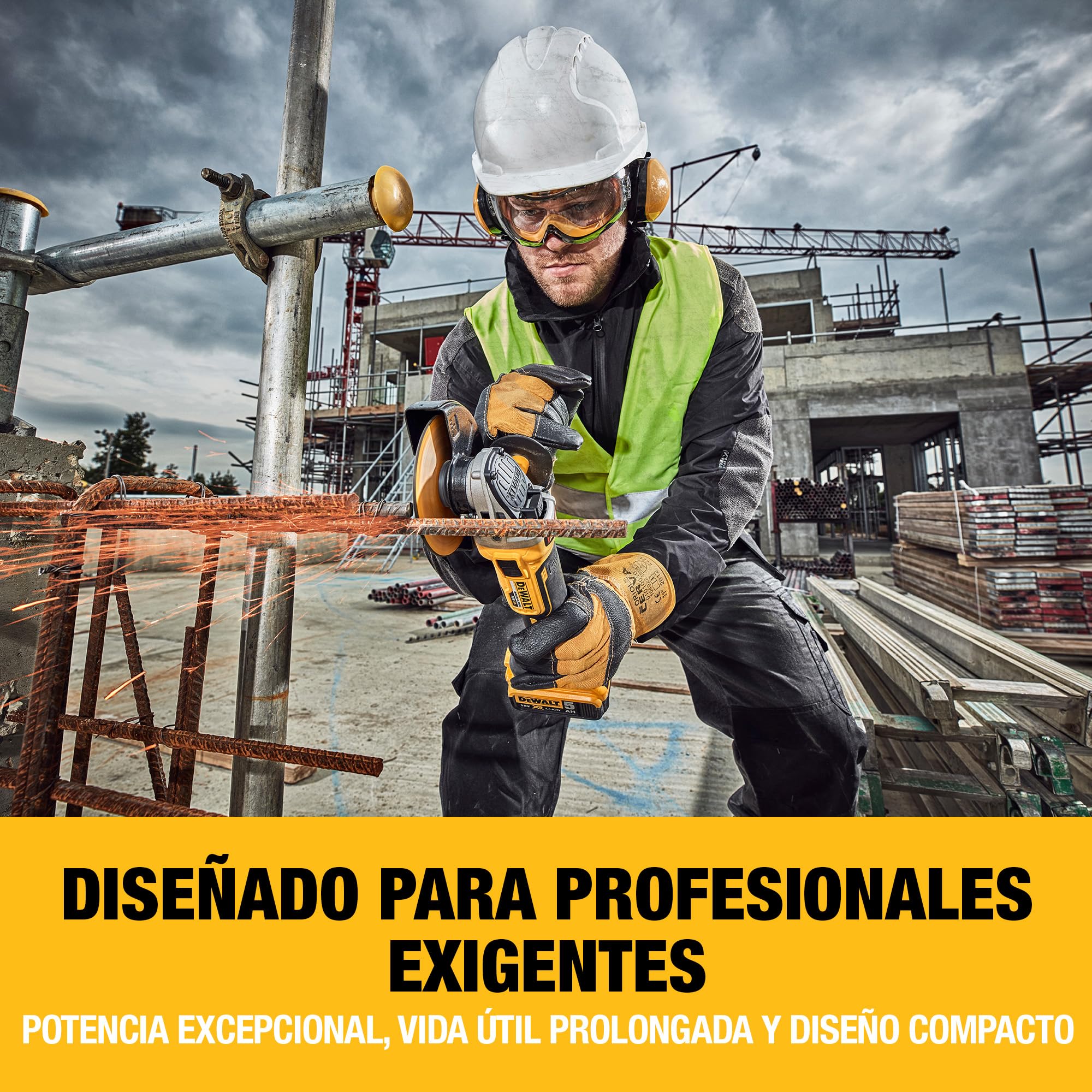 dewalt-dck422p3t-qw-kit-de-4-herramientas-sin-escobillas-18v-xr-3-bater-as-5ah-i image 3